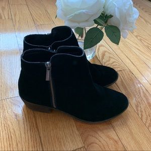 Kensie Ghita Black Suede Booties with Size Zip
